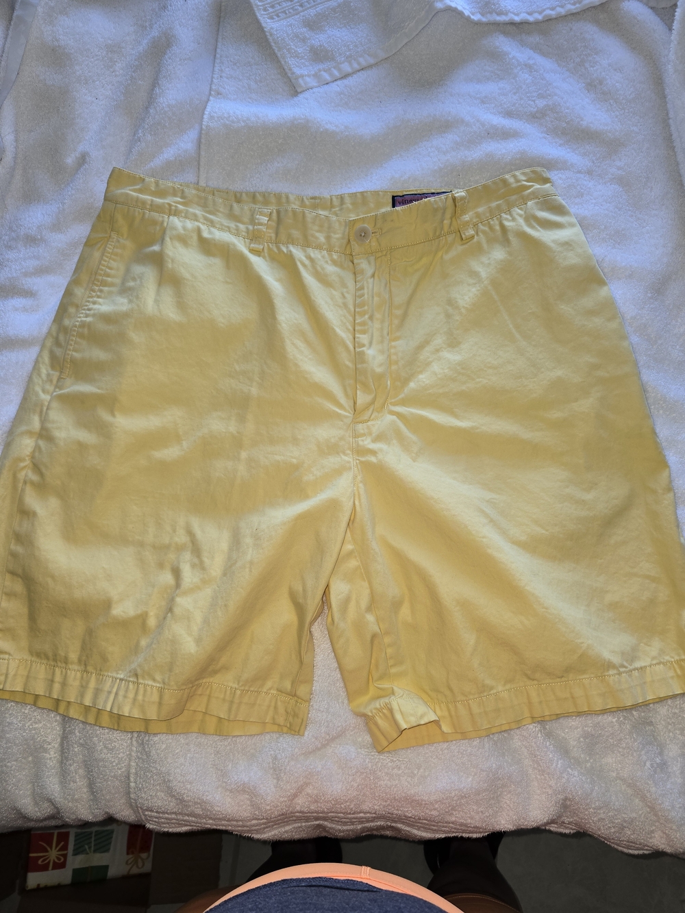 Vineyard Vines Mens Yellow Flat-Front Cotton Shorts Size 38